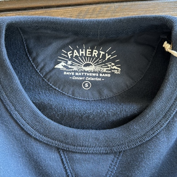 Faherty Concert Collection x Dave Matthews Band - Picture 4 of 8